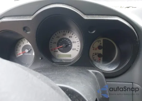 2004 Nissan Xterra Xe z USA, uszkodzony, nr VIN 5N1ED28Y74C651450